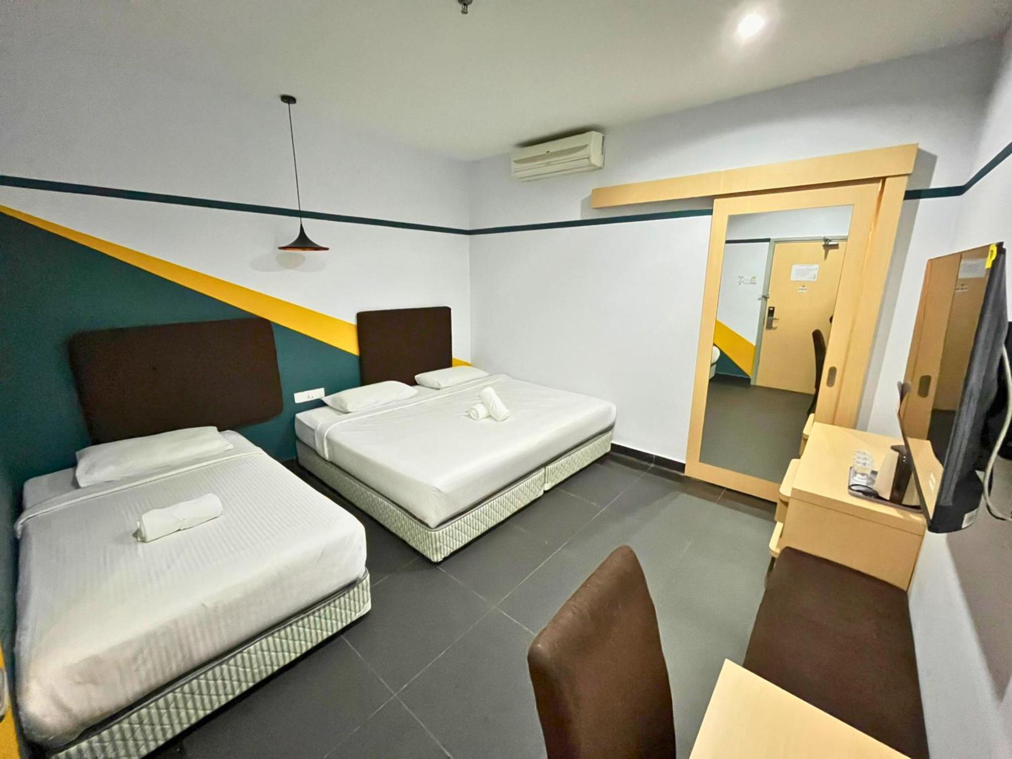 Sky Hotel Selayang Batu Caves Bagian luar foto