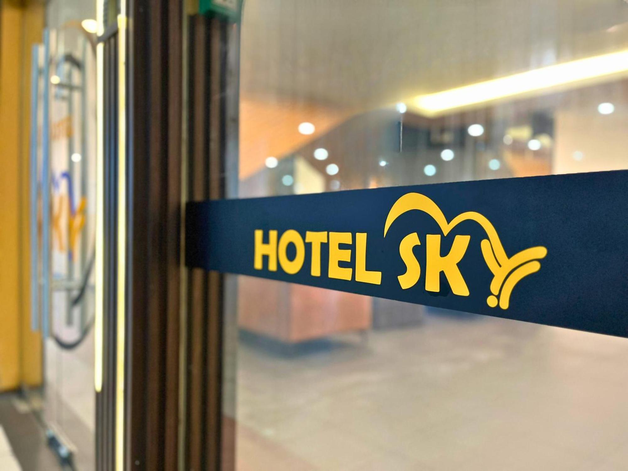Sky Hotel Selayang Batu Caves Bagian luar foto